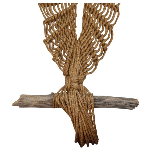 Vtg Boho 70s Handmade Macrame Owl Wall Hanging Jute Driftwood Hippie Rope Art - Picture 8 of 10